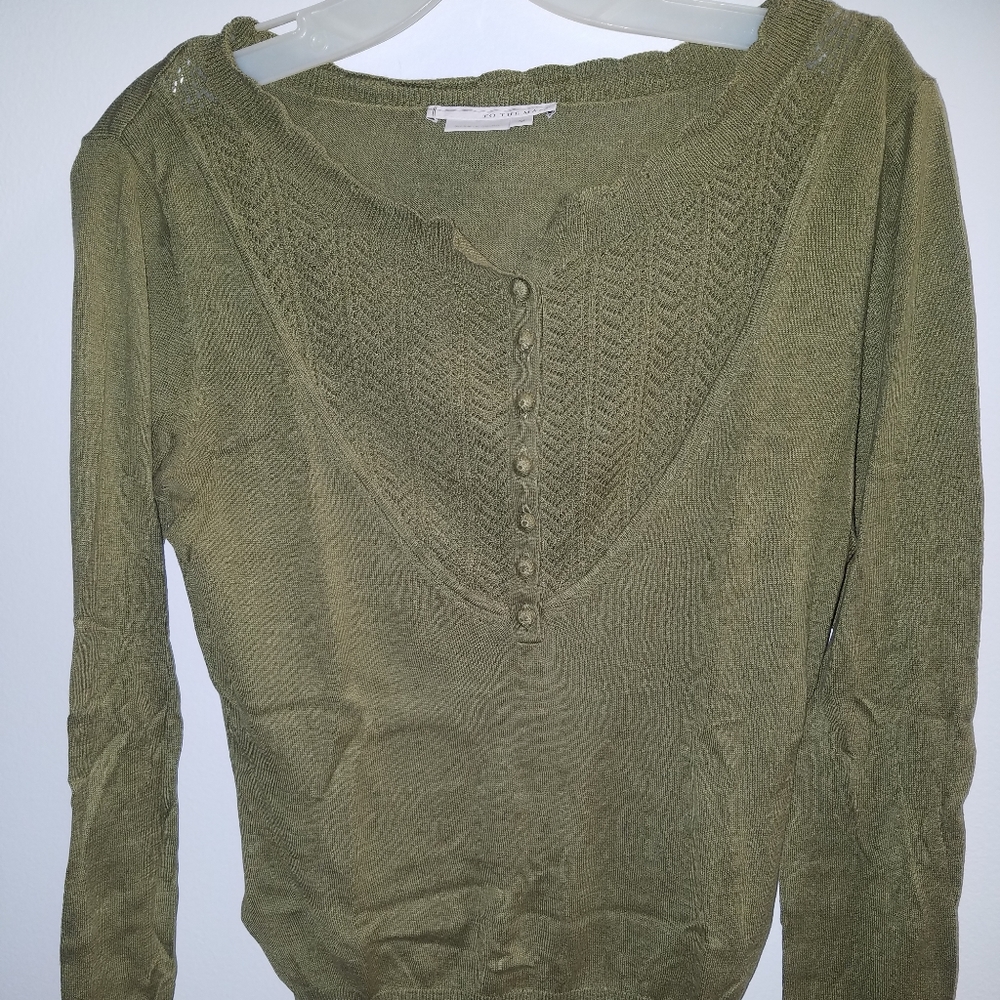 BCBG long sleeve top